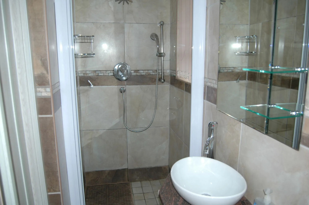 Bon A Vie Self-catering and b&b Gonubie Full Solar Power, no load shedding