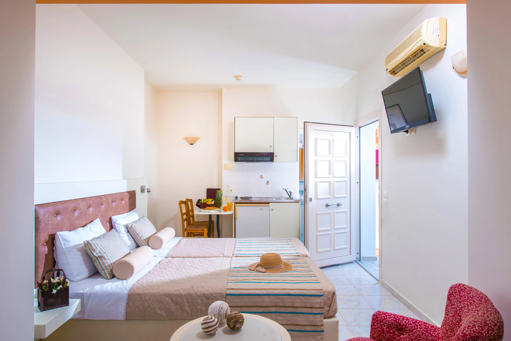 Irida Aparthotel Malia by Estia