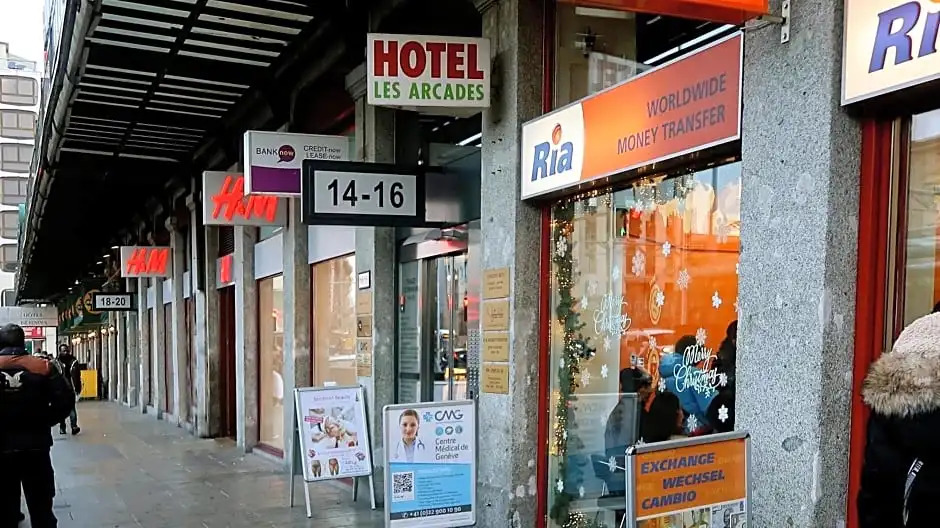 Hotel Les Arcades