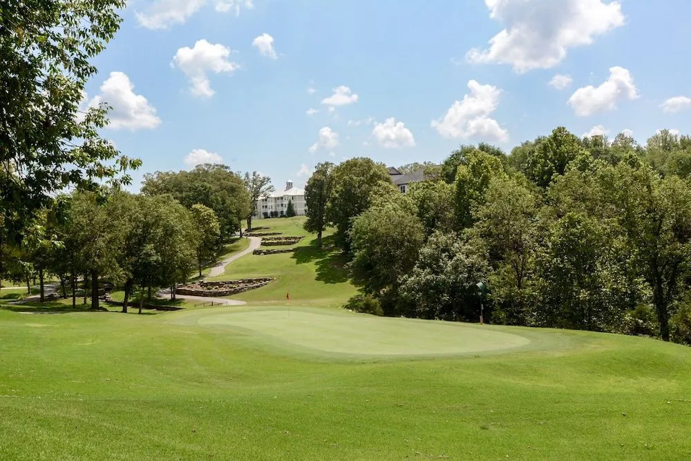Veltings Golf View Getaway - Holiday Hills Branson - Golf Resort - Outdoor Pools