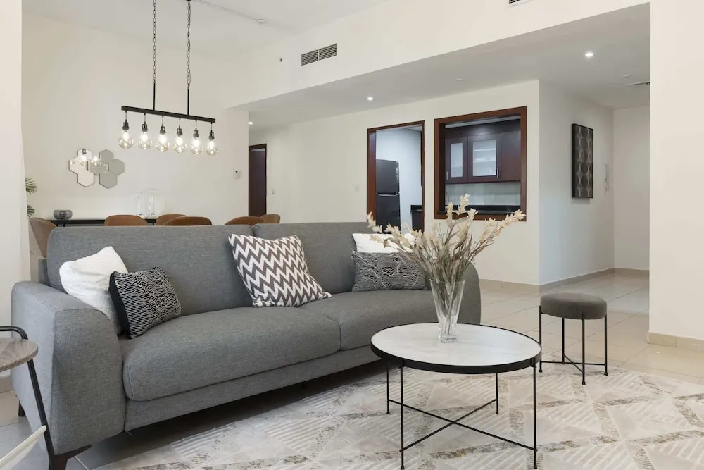 Exquisite 3BR Apt for 6 Guests in Dubai Marina!