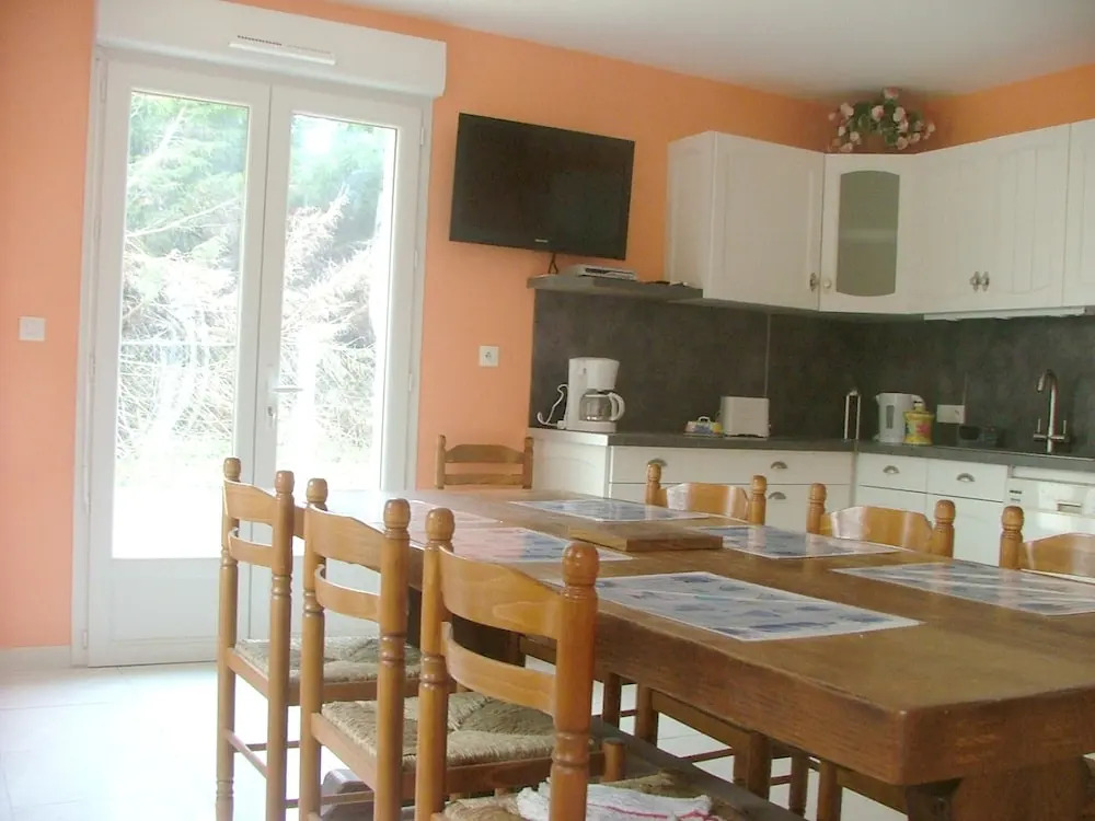 House With 2 Bedrooms in Saint Pierre D'oleron, With Enclosed Garden -