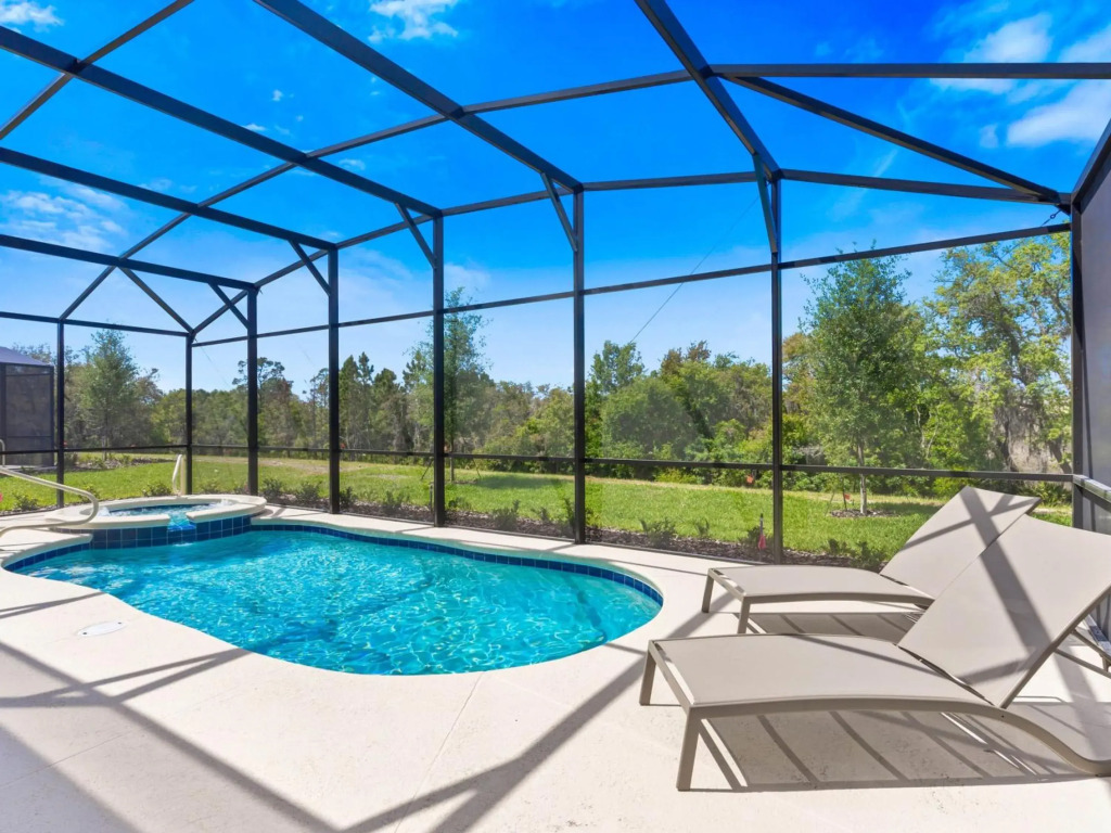 Upstay - Solterra Resort Home w Hot Tub and Pool, Davenport
