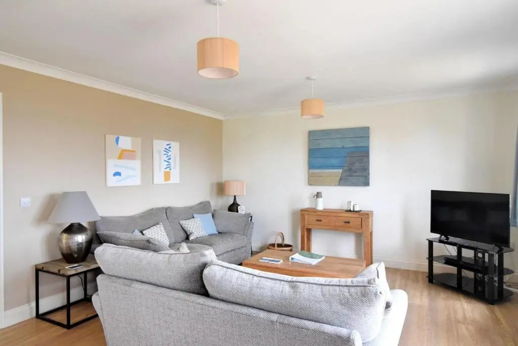 7 Coram Court