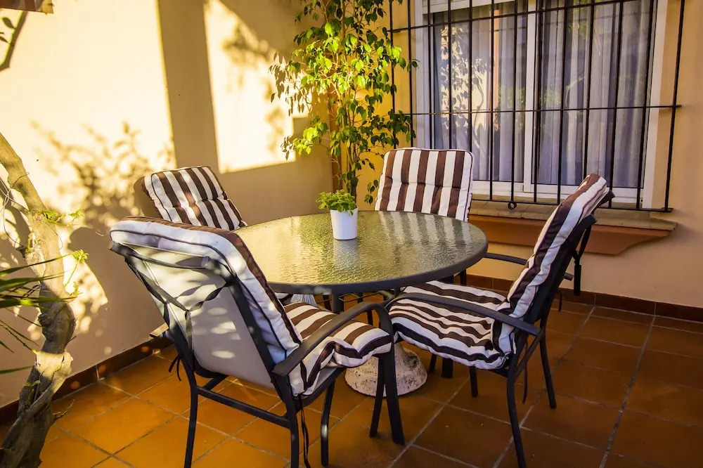 SimplyHosted Costa Ballena