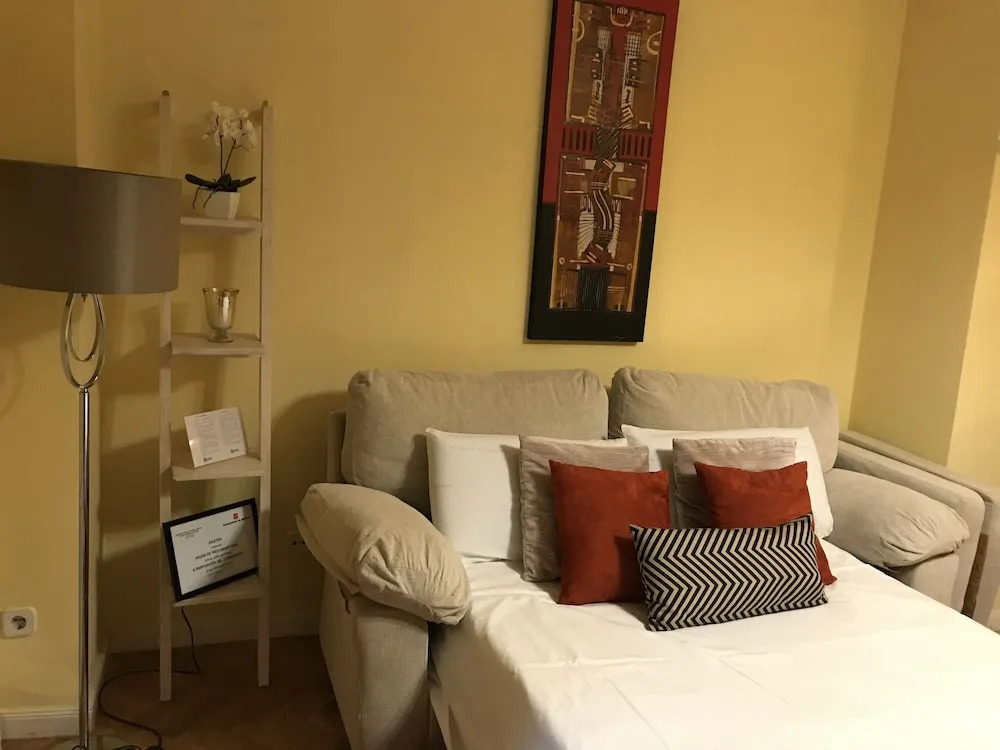 Stay at Home Madrid Apartments V