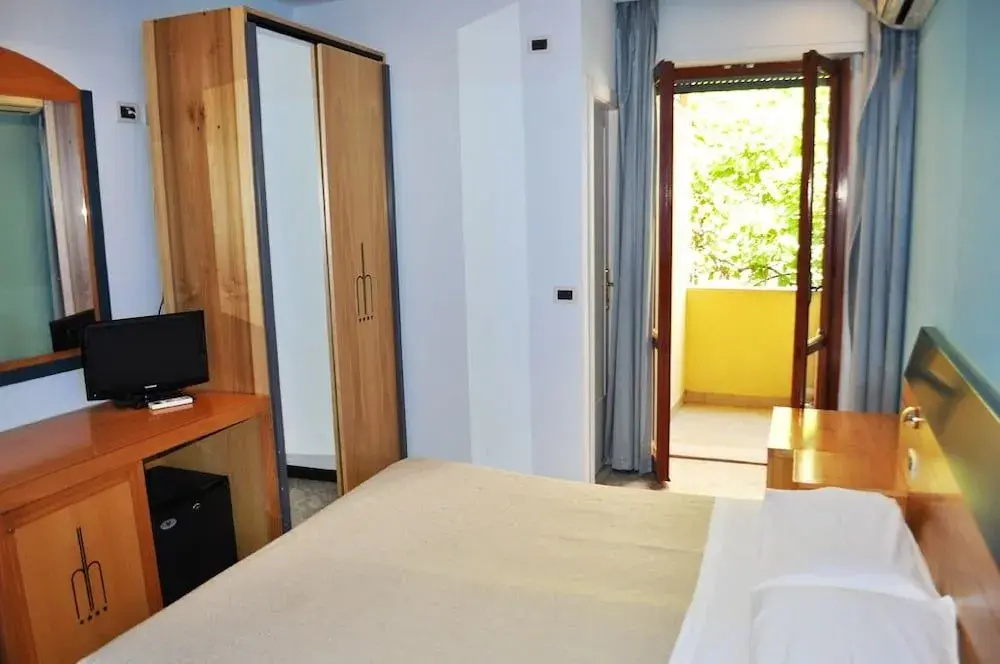 HOTEL NARCISi