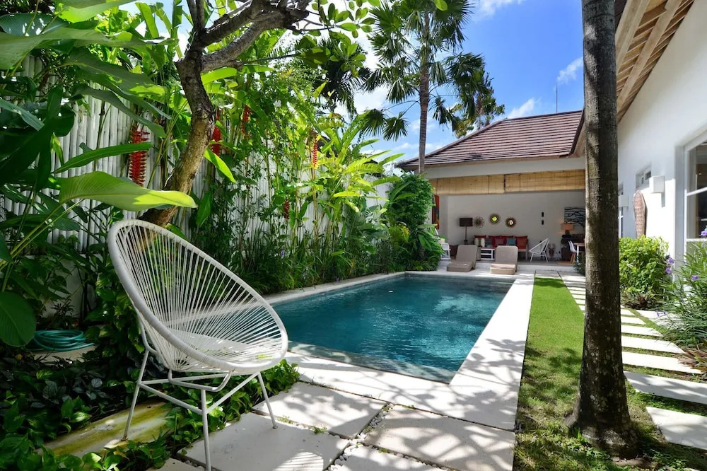 Bali Villa Near the Beach, 2070