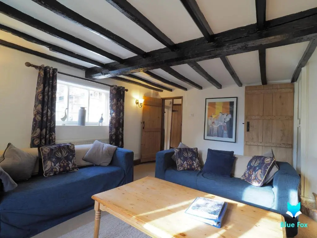 Bere Cottrage -Beamed 400 year old cottage, giving you a taste of the Garden of England