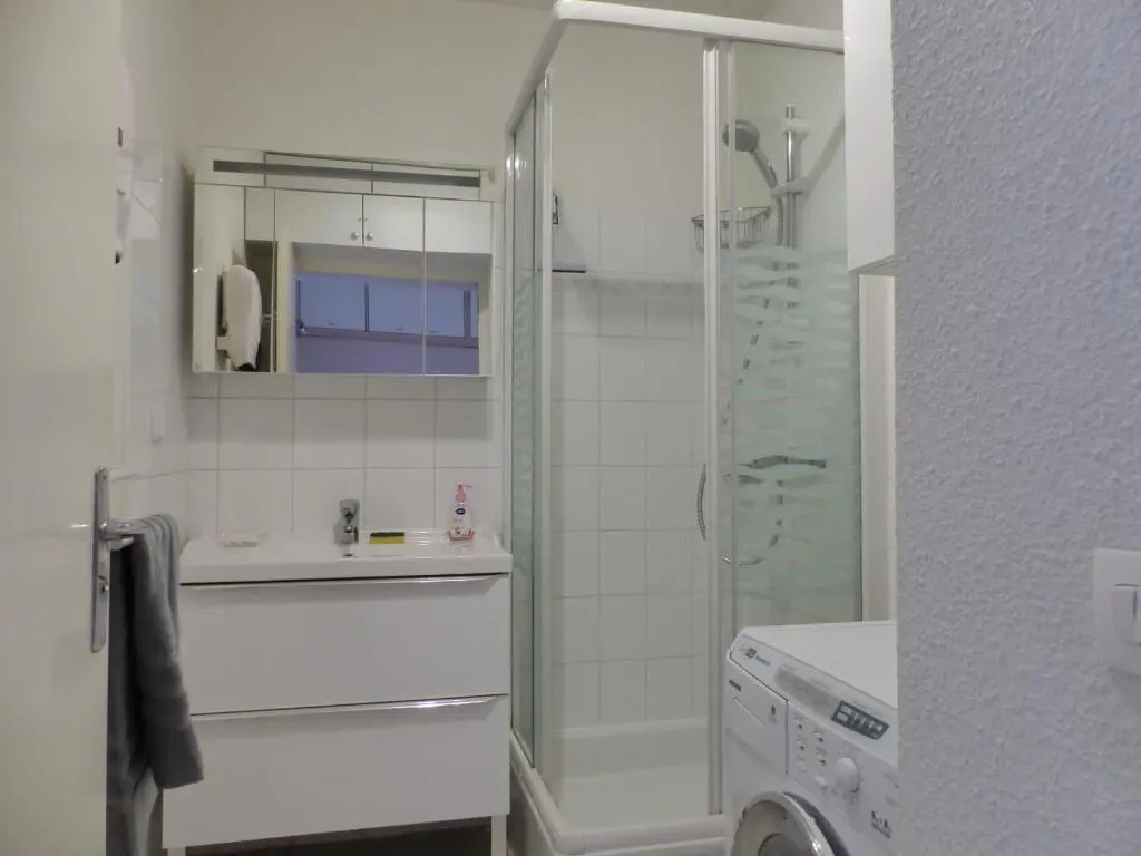Appartement Pour 4 Personnes Avec Vue Sur Le Port de Plaisance- Residence Le Genois