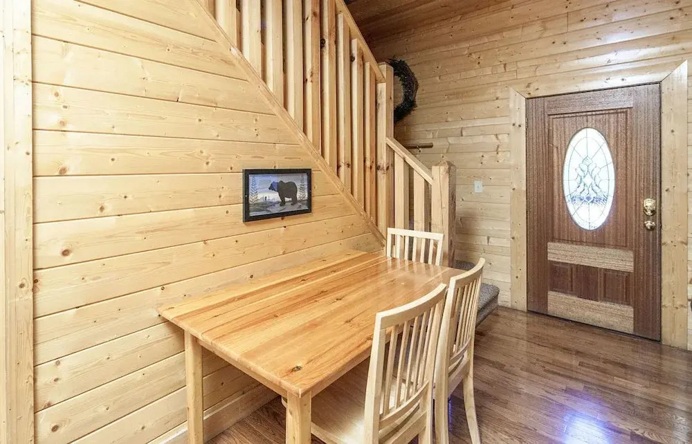 Bear Right Inn by Heritage Cabin Rentals