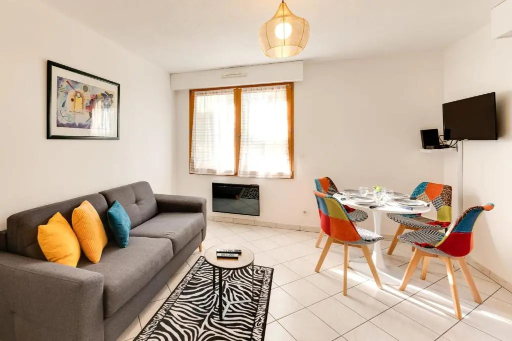 Villa Pasteur - Apartment for 4 pers by the Lake