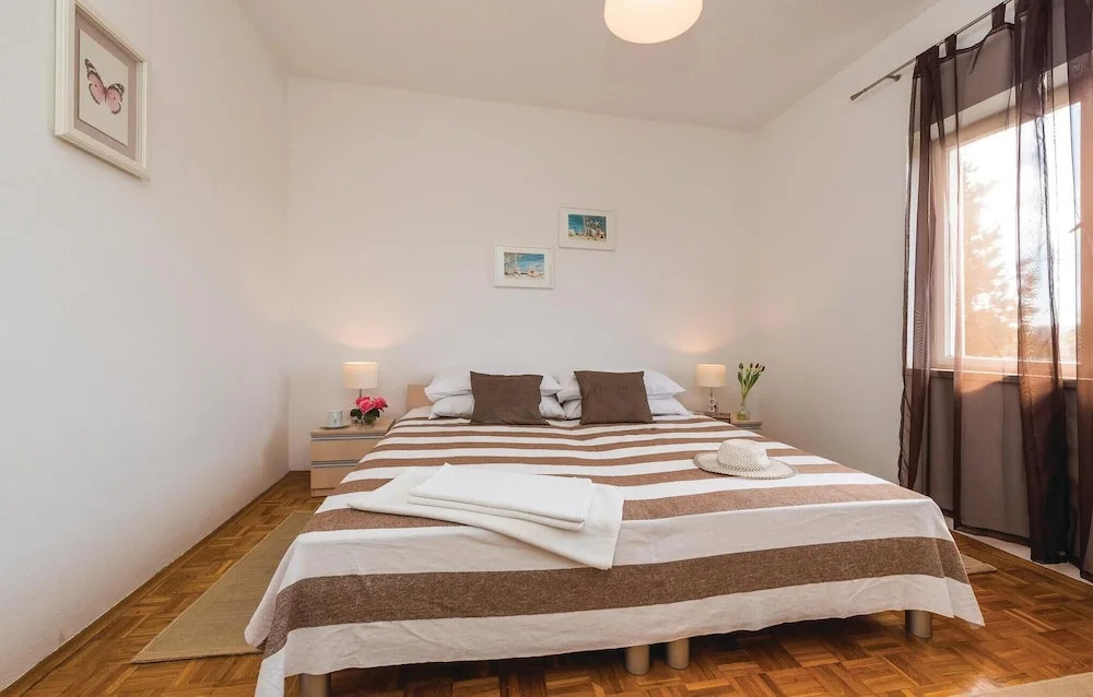 Awesome Apartment in Sukosan With 3 Bedrooms and Wifi