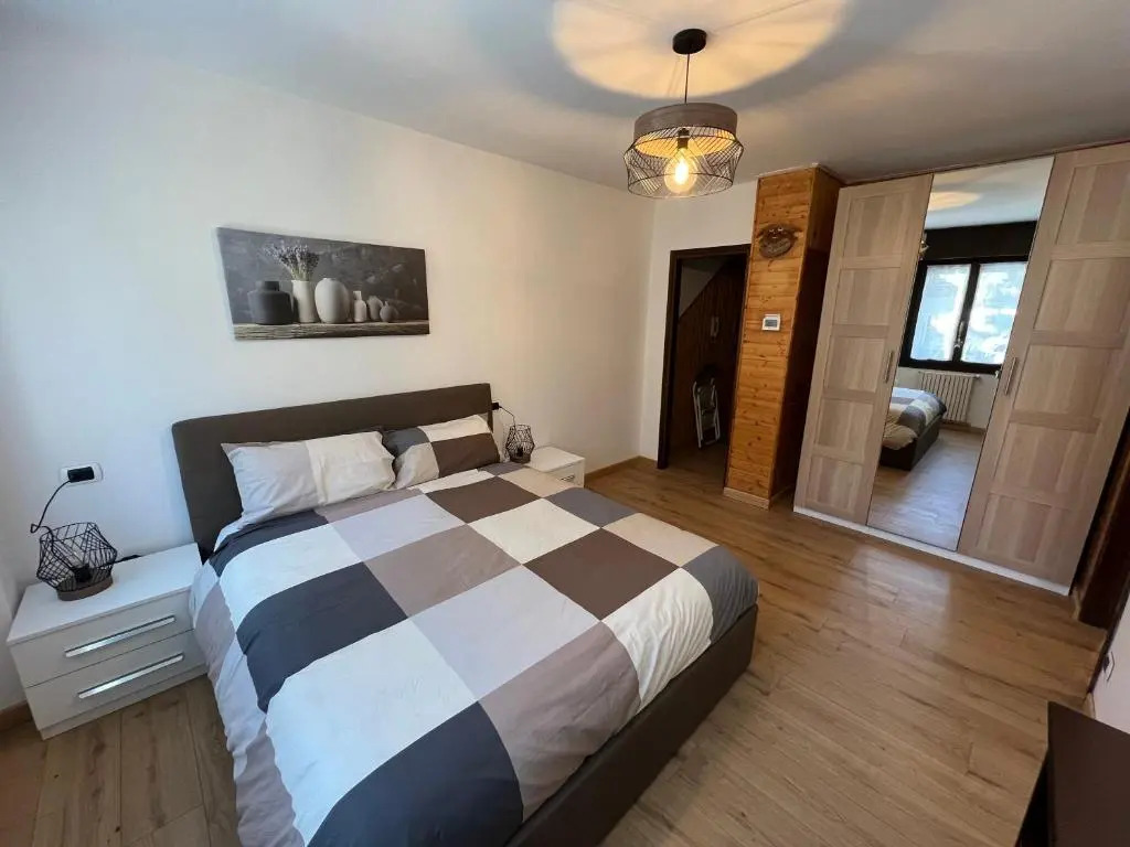 Residence Valtellina - Salita Baradello