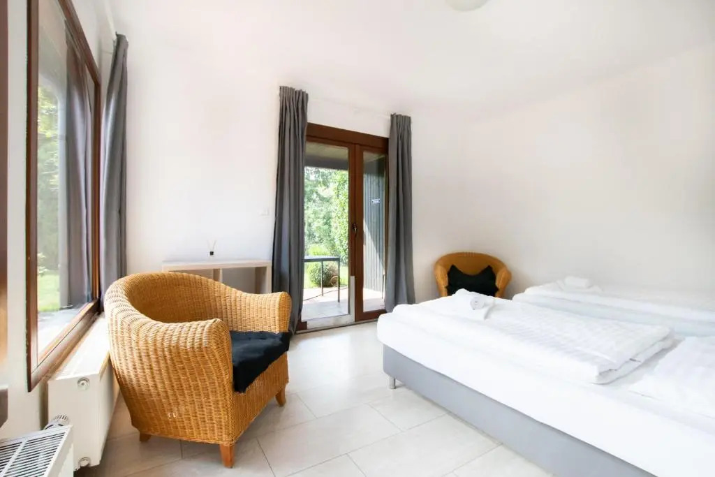 Tolstov House - 6 Room Villa with Garden - 15 Min Messe DUS & Airport DUS