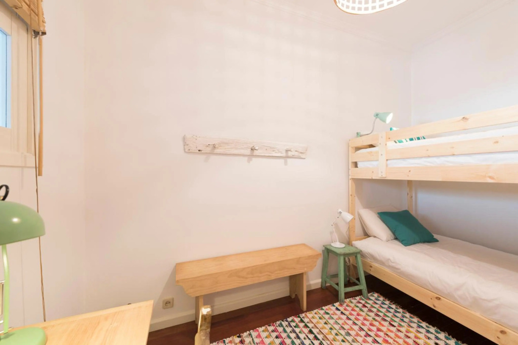 Foz Beach Apartment w Sea Views by LovelyStay