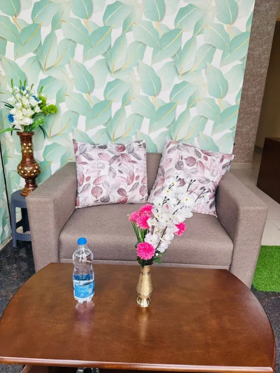 S G R Hotel & Lodge