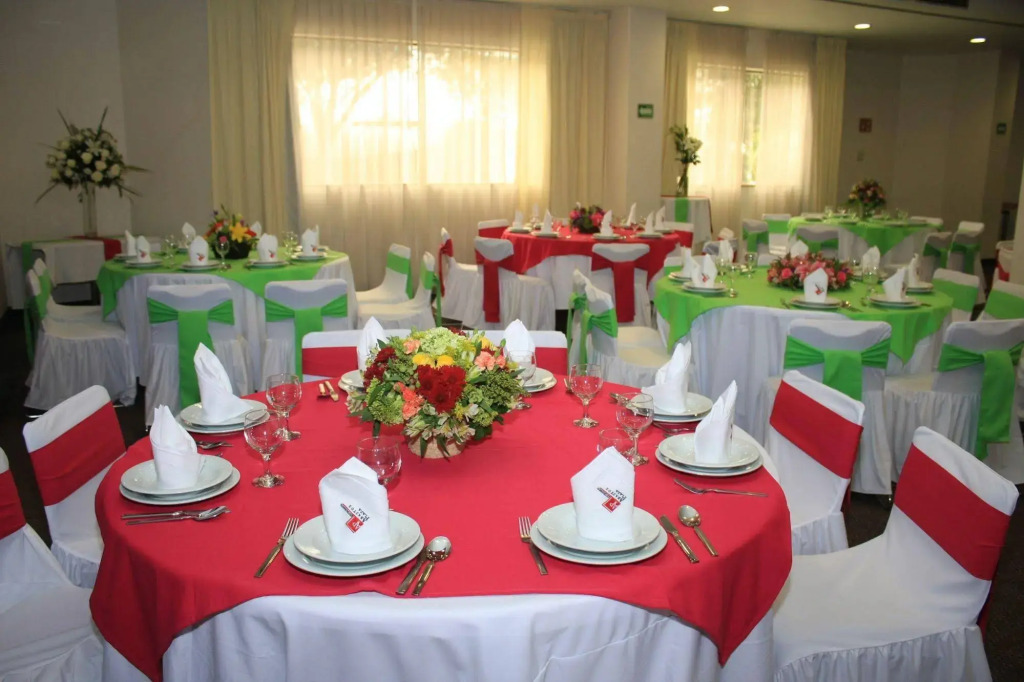 Hotel Abastos Plaza