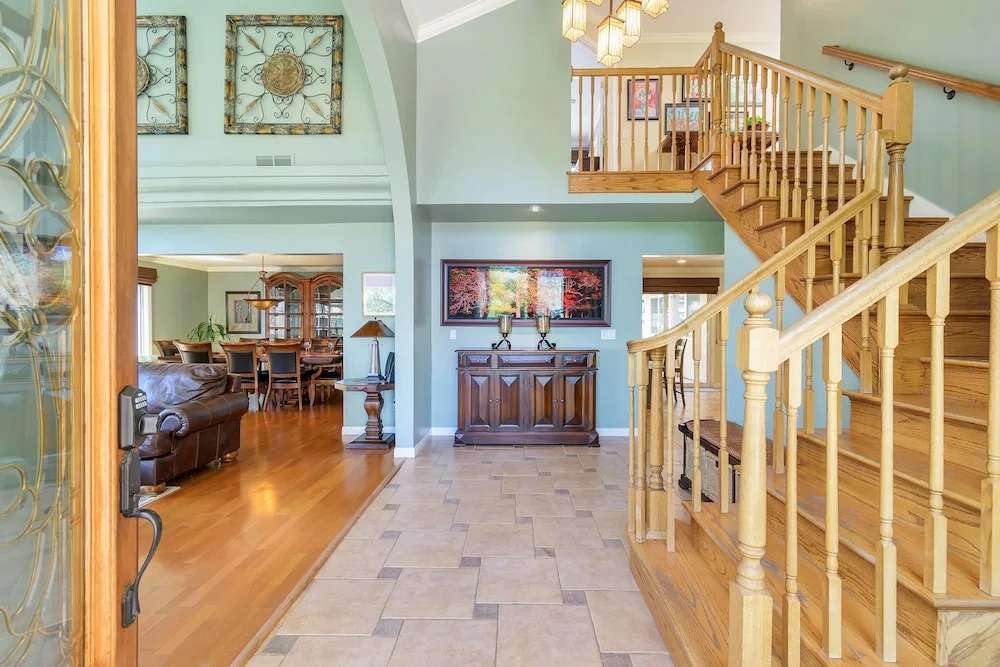 New Listing! Tranquil Estate W/ Private Pool & Gym Home