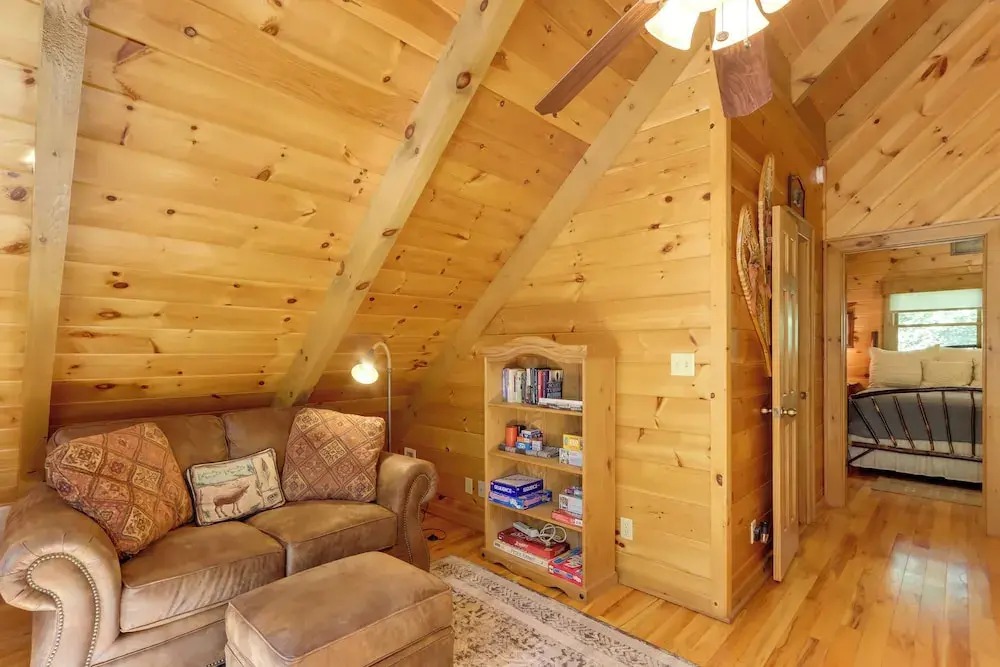 Blue Ridge Cabin Rental w/ Hot Tub & Creek Access!