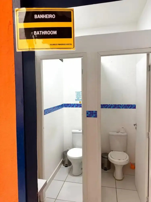 Pinheiros Hostel & Food