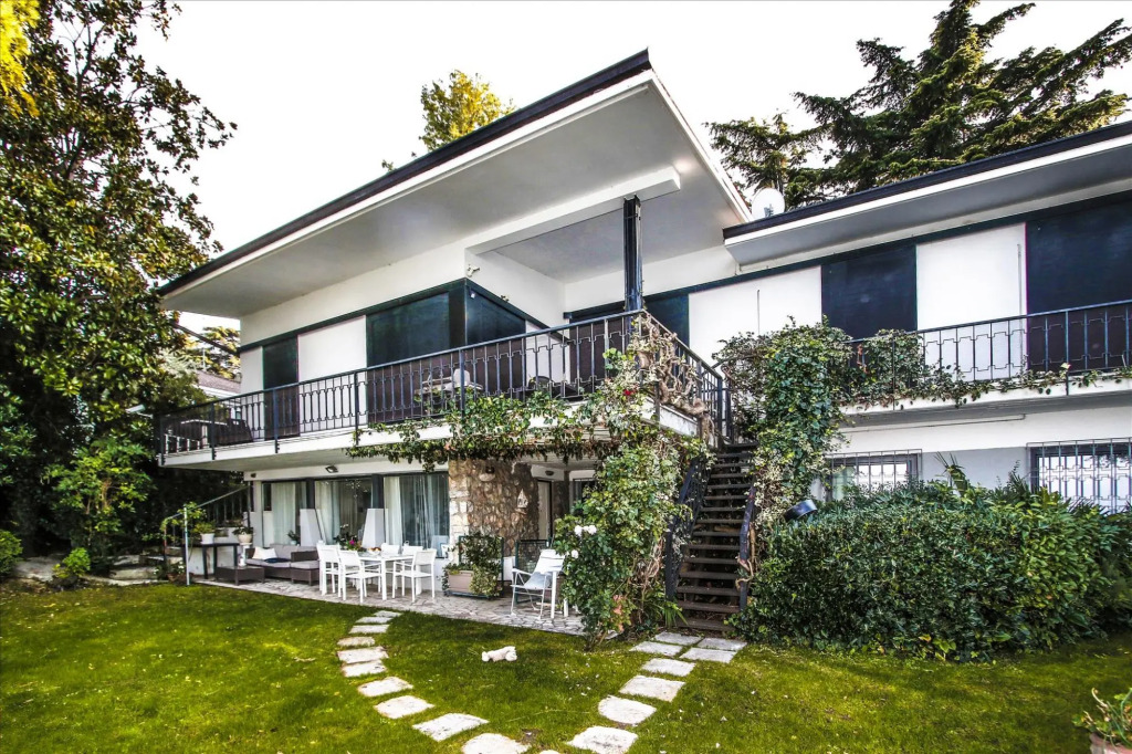 Villa Patrizia Lake View - Italian Homing