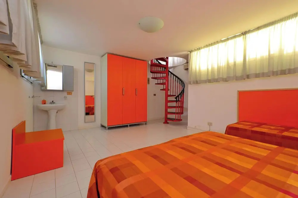 Ideal Equipped Retreat With Pool