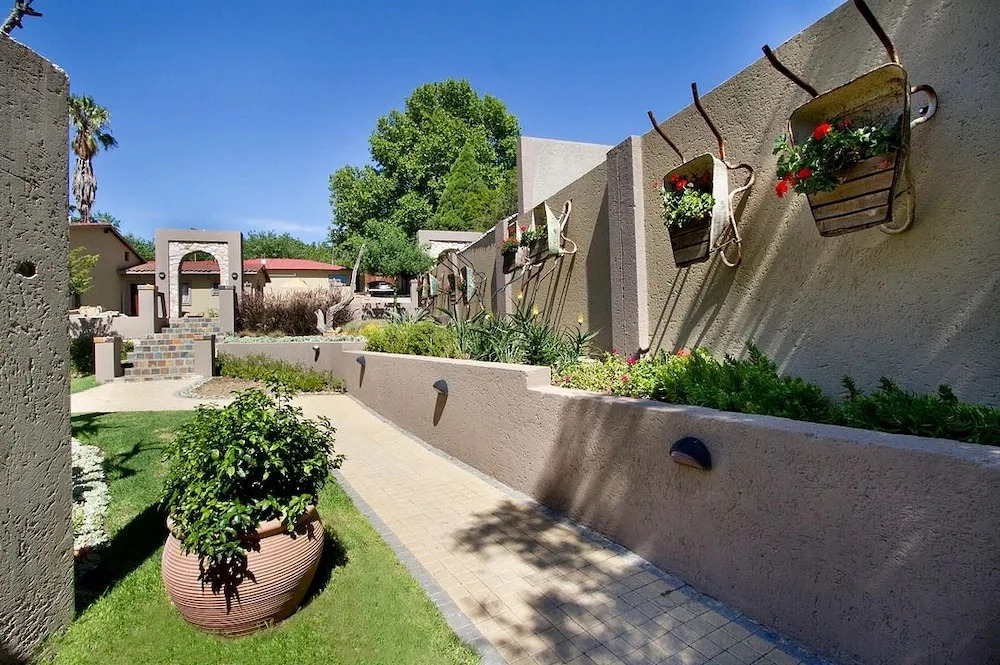 Africlassic Garden Lodge