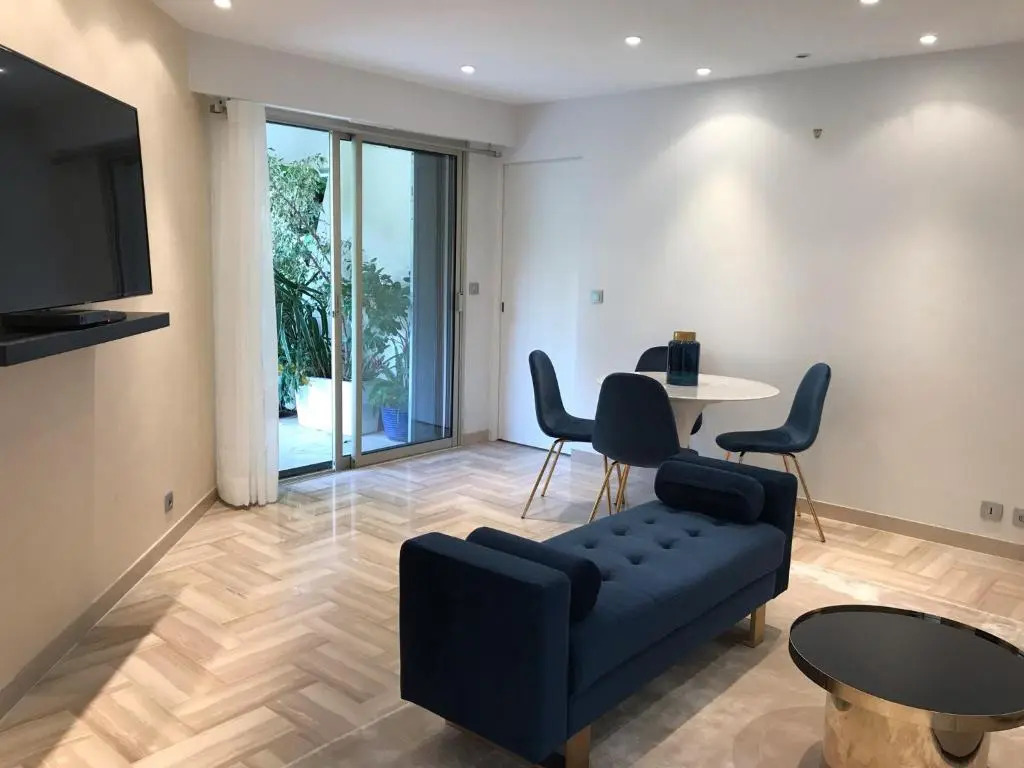 19 Rue du Parc Alexandre III