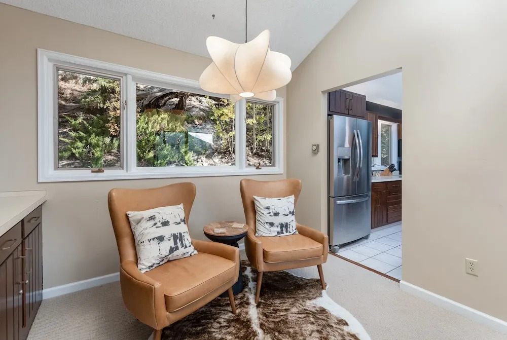 Cedar Upper Luxury Vacation  At Windcliff 3 Bedroom Home by RedAwning