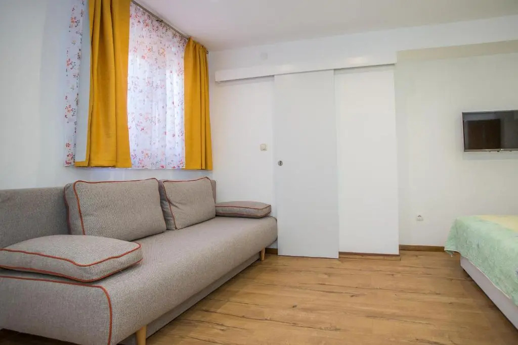 Andrije Buvine Apartments