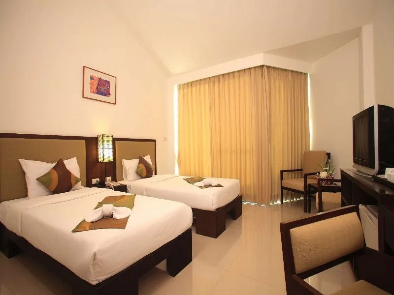 Eiamsiri Resort