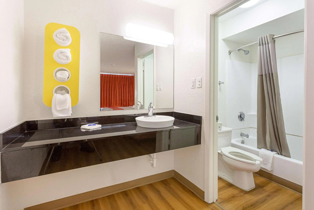Motel 6 Baton Rouge Southeast
