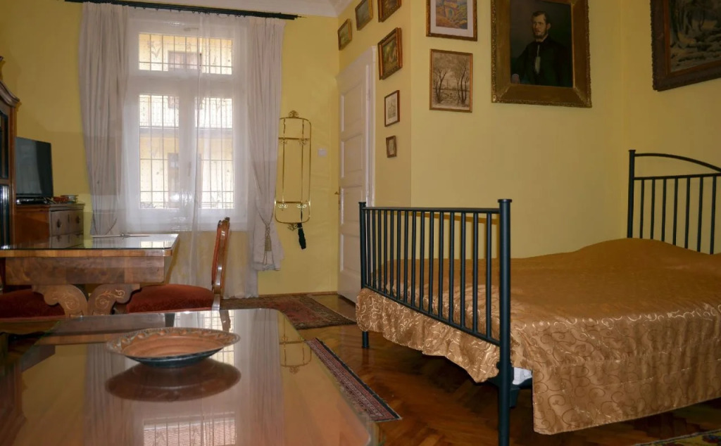 Zen Hostel by Central Market