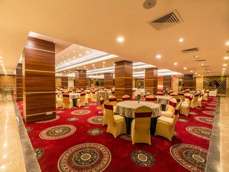 Divine Clarks Inn Suites