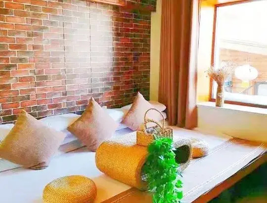 Xuexiang Lanxinmeng Movie Theme Hotel (Xueyun Street)