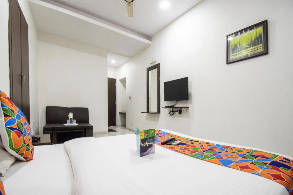 Hotel O Nashik Near Vijay Mamta Theatre Formerly Sahara Inn