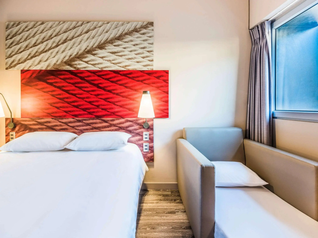 Hotel Ibis Cali Granada