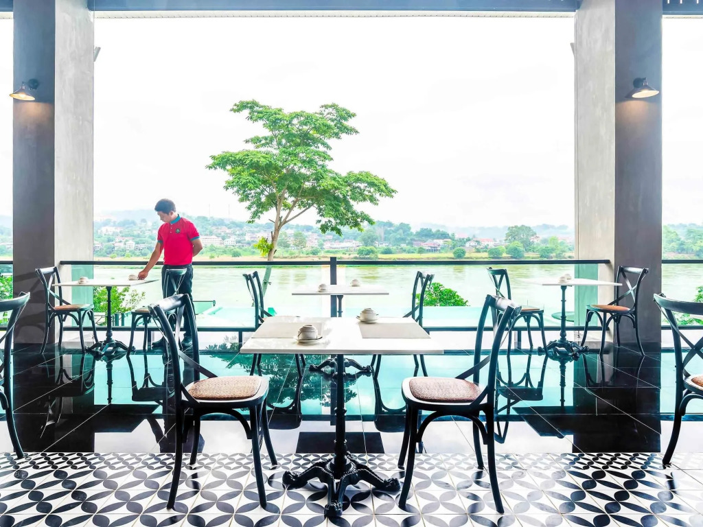 Chiangkhong Teak Garden Riverfront Hotel