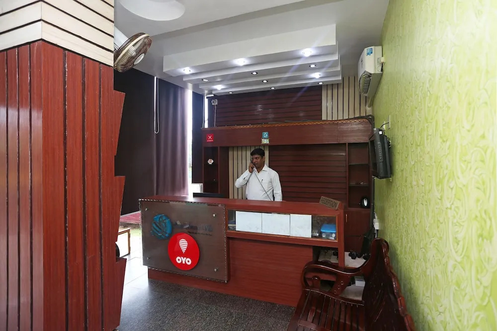 OYO 10046 Hotel Swarna Villa