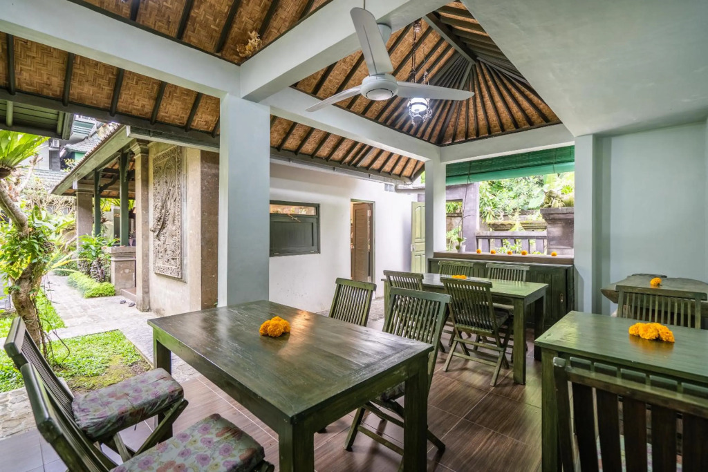 Huts Rock Ubud