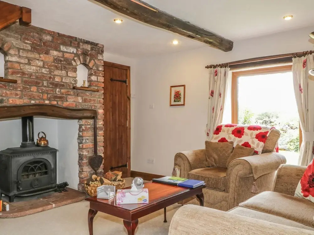 Poppy Cottage