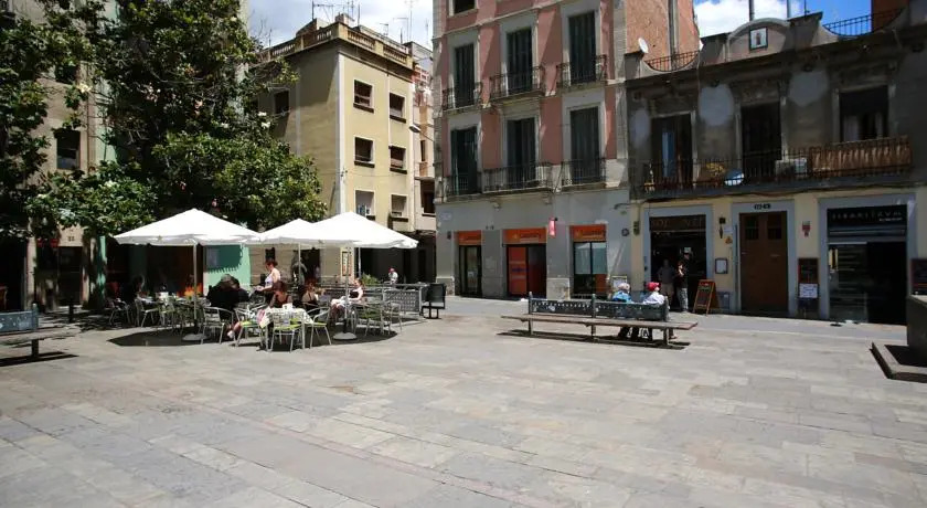 Gracia Barcelona Group Apartments