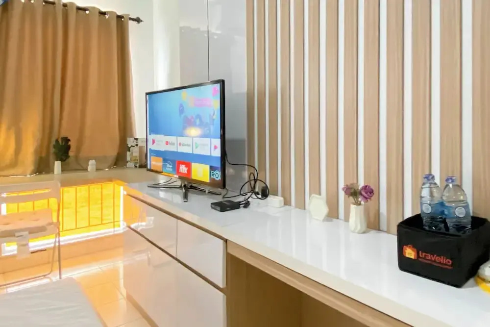Good Deal And Strategic Studio At Patraland Urbano Apartment