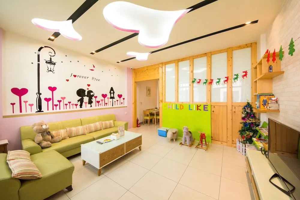 Childlike B&B