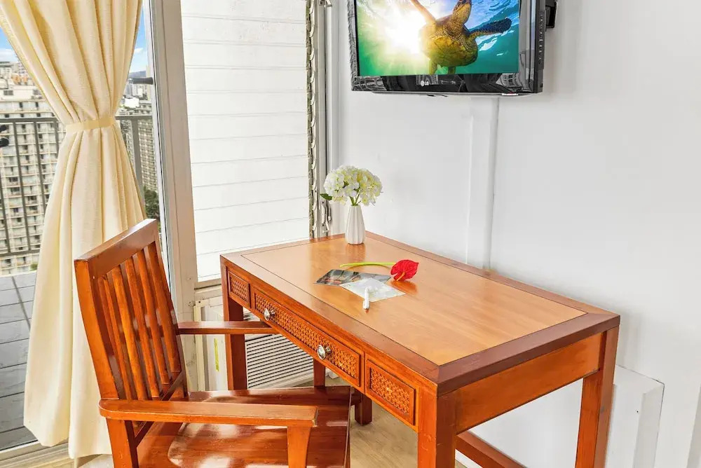 Pacific Monarch - 1 BR - Ocean & City Views