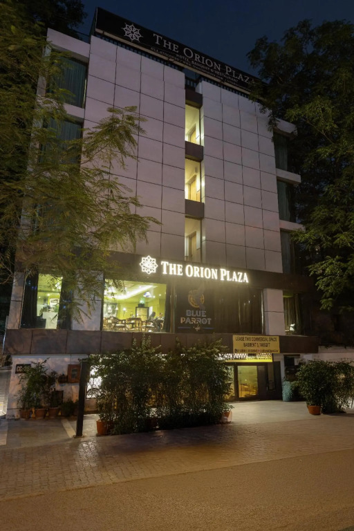 Capital O 27044 Hotel The Orion Plaza