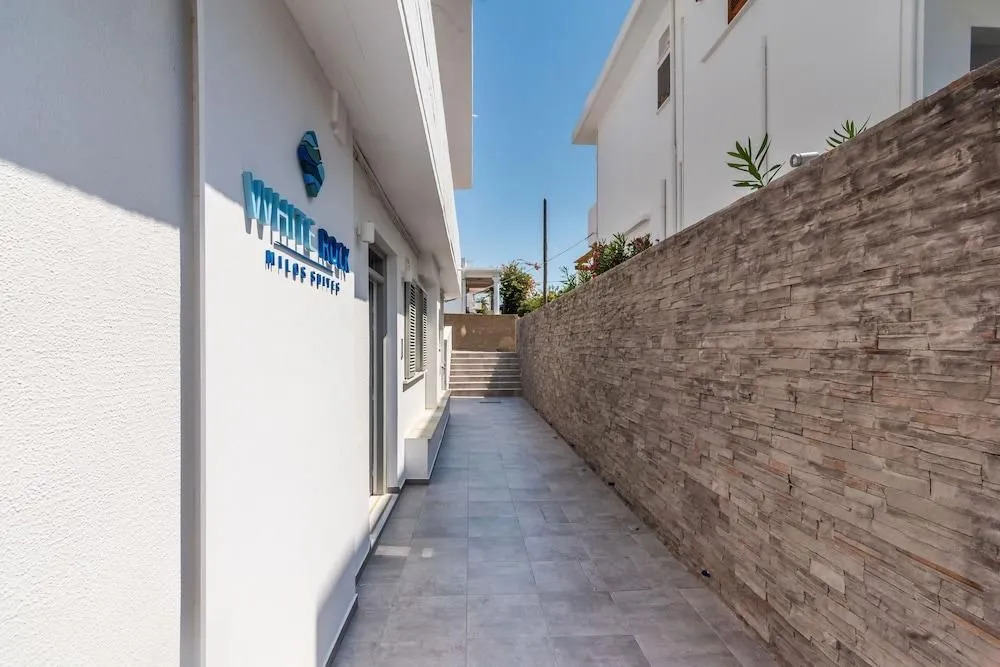 White Rock Milos Suites