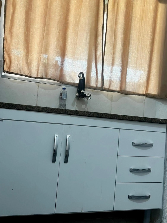 Casa de fundo aconchegante 2 casais ou 3 solteiros