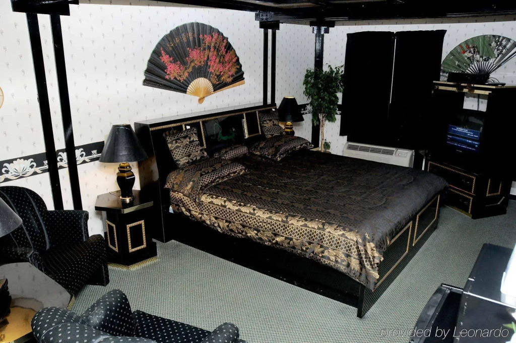 Economy Inn & Suites